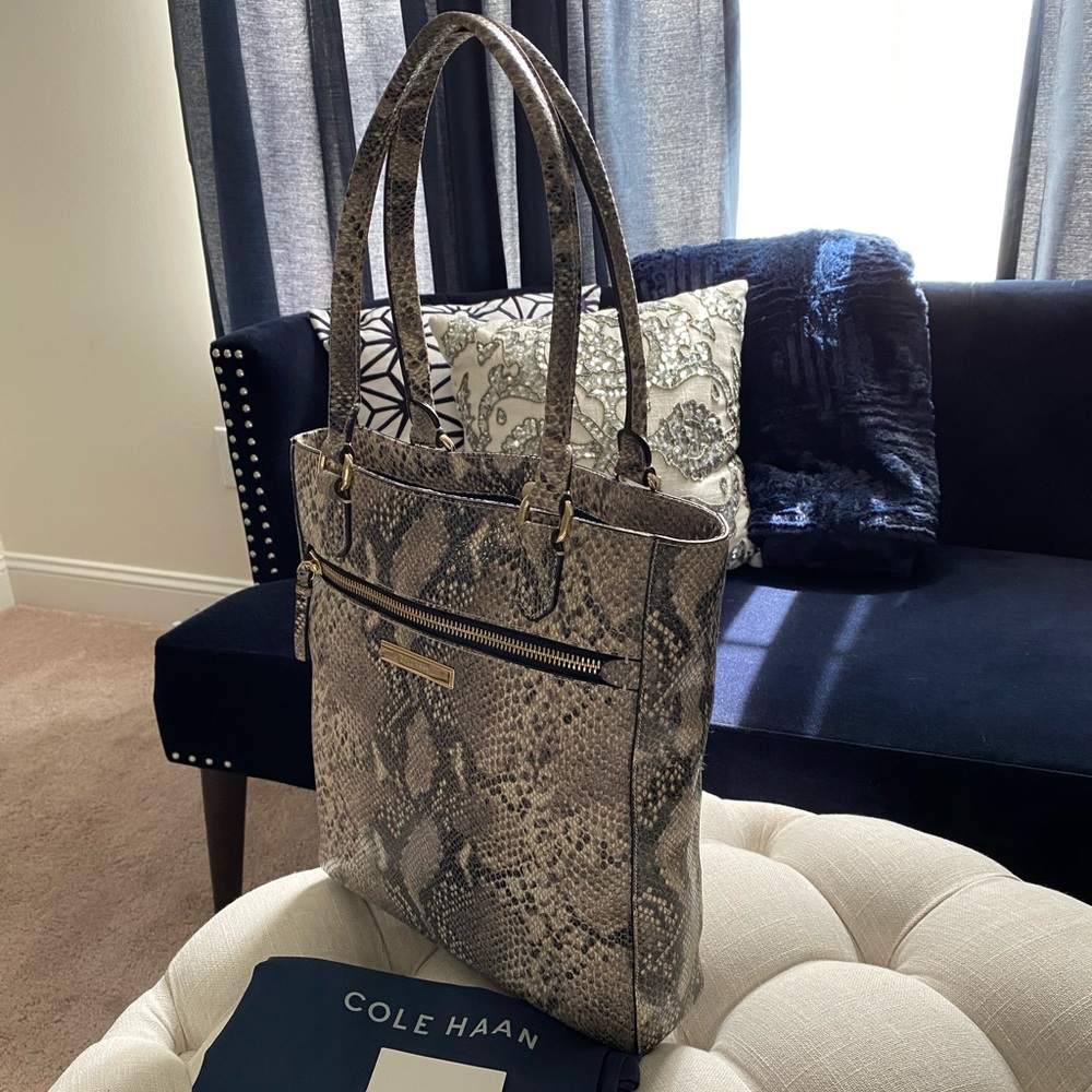 ✨SOLD!✨SALE!!!✨NEW!✨Cole Haan NWT! RARE Exotic Leather Bag - Picture 3 of 16